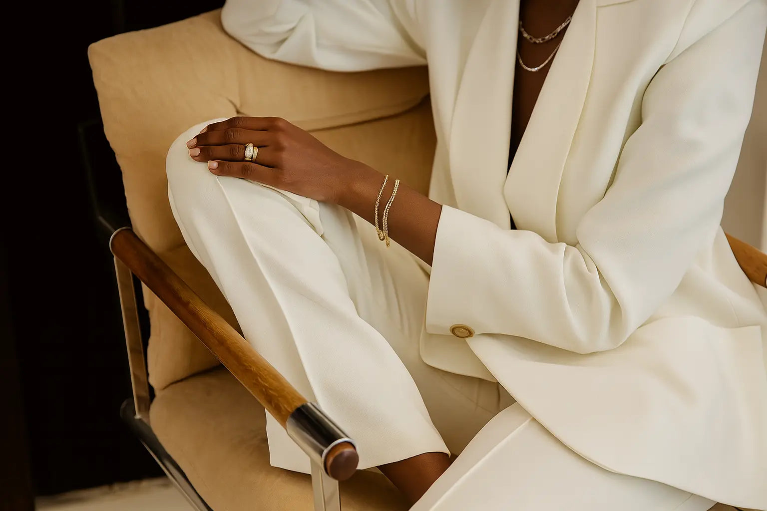 Women-s-Fashion-Accessories-Quiet-Luxury FERNACHE