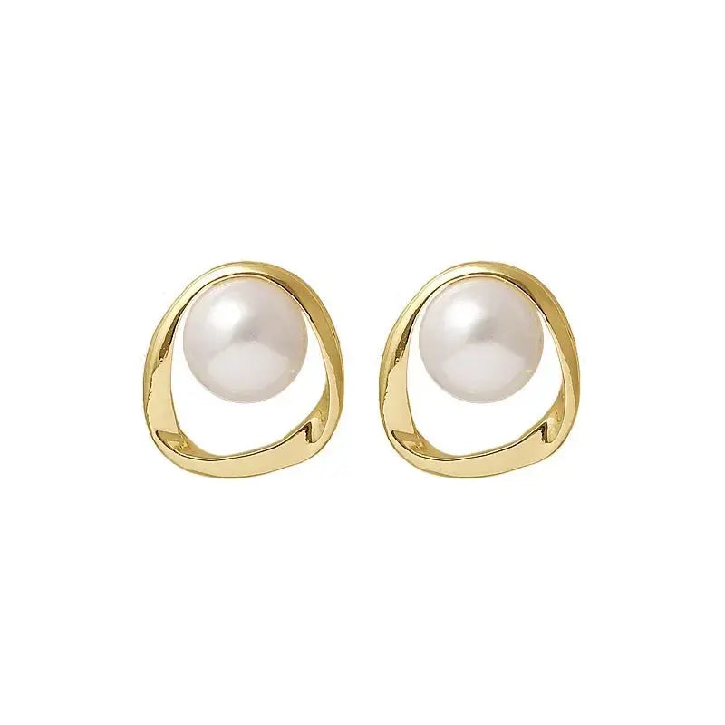 Golden Pearl Earrings FERNACHE
