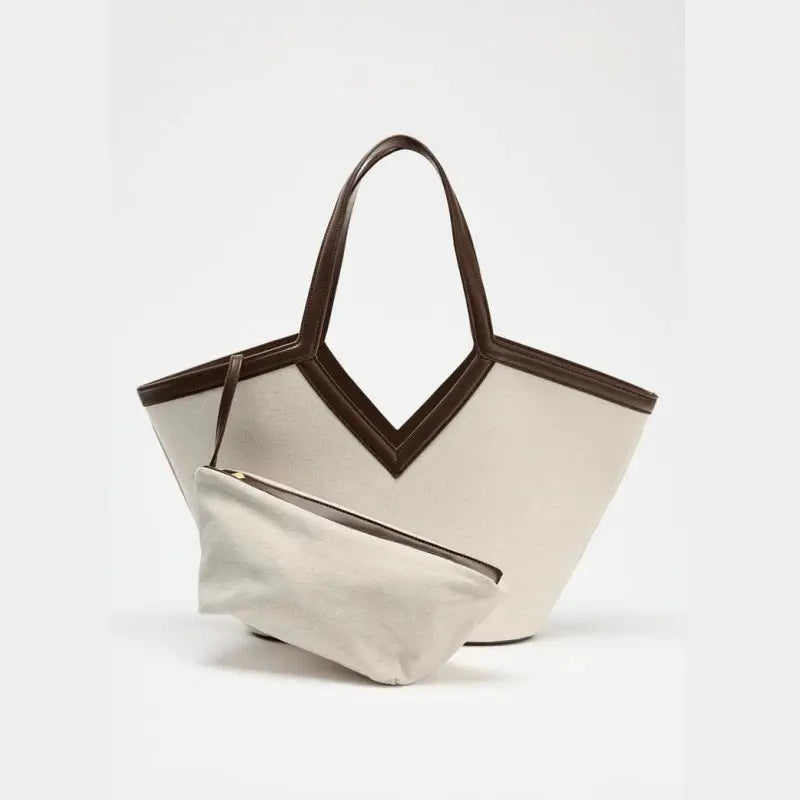 Front view of Aurélia Bag