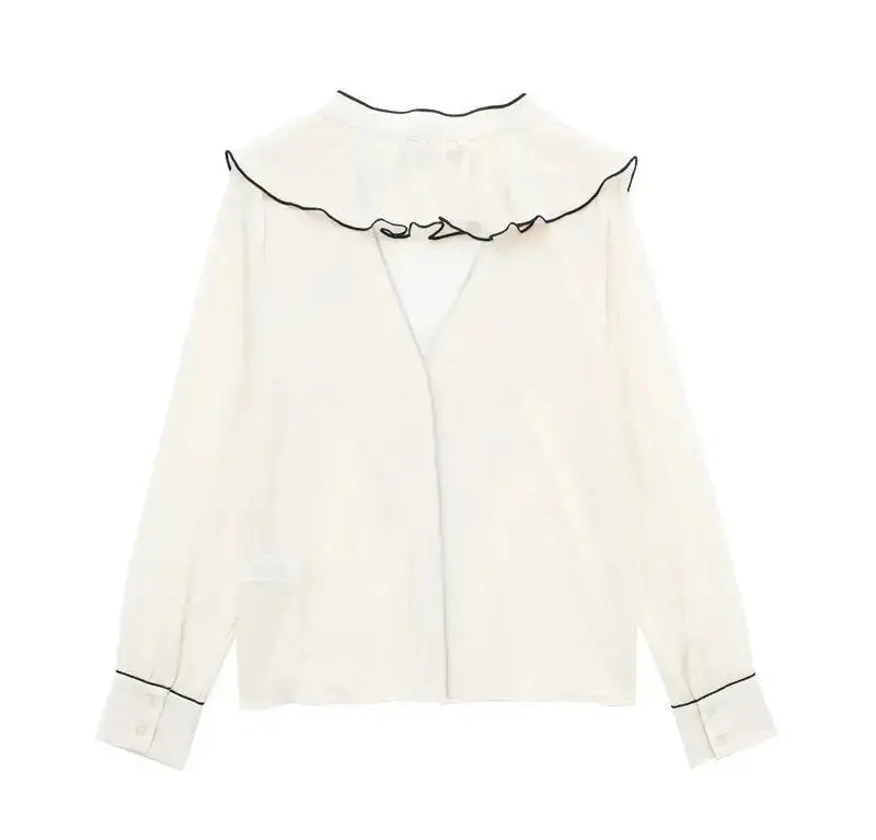 Close-up detail of Belle Blouse long sleeve
