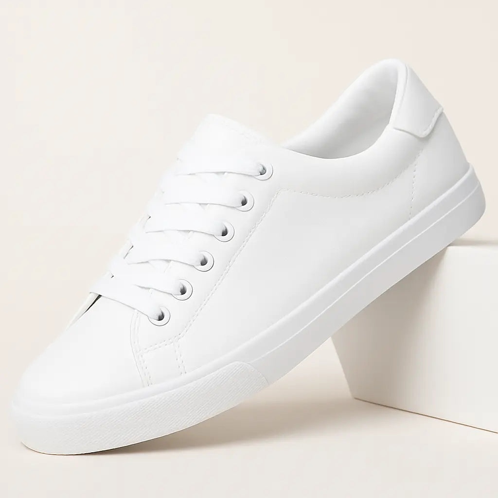 Three-quarter view of White London Flat Trendy Sneakers