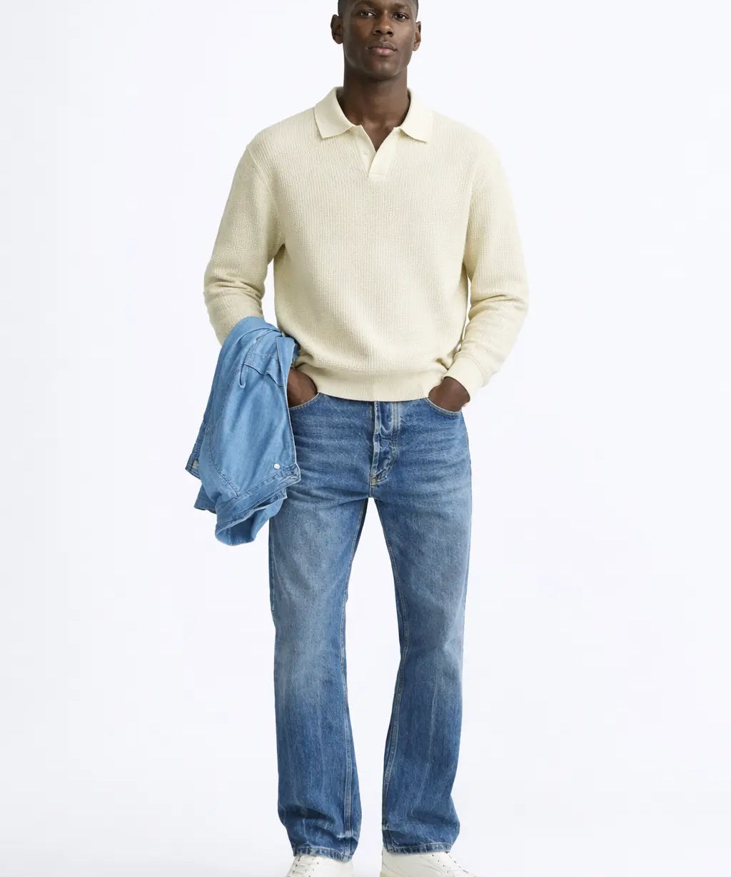 Elegant Polo shown in a lifestyle setting
