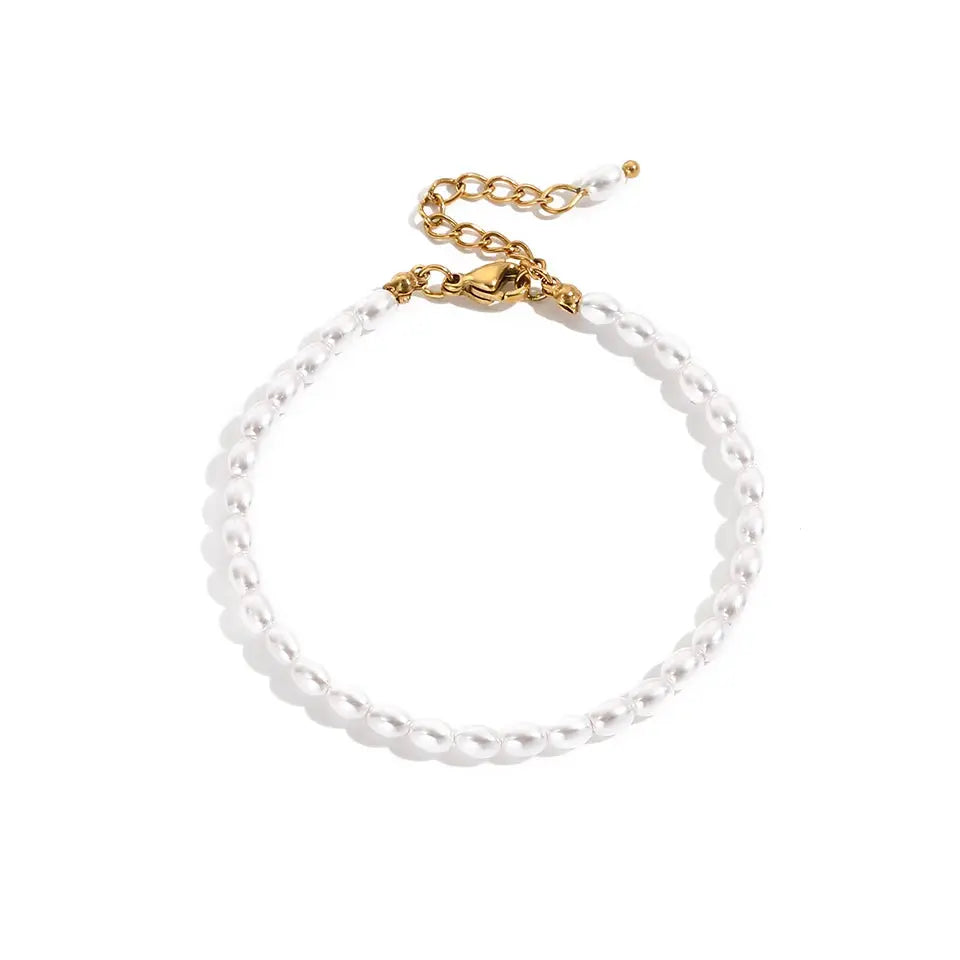 Front view of Elina Pearls