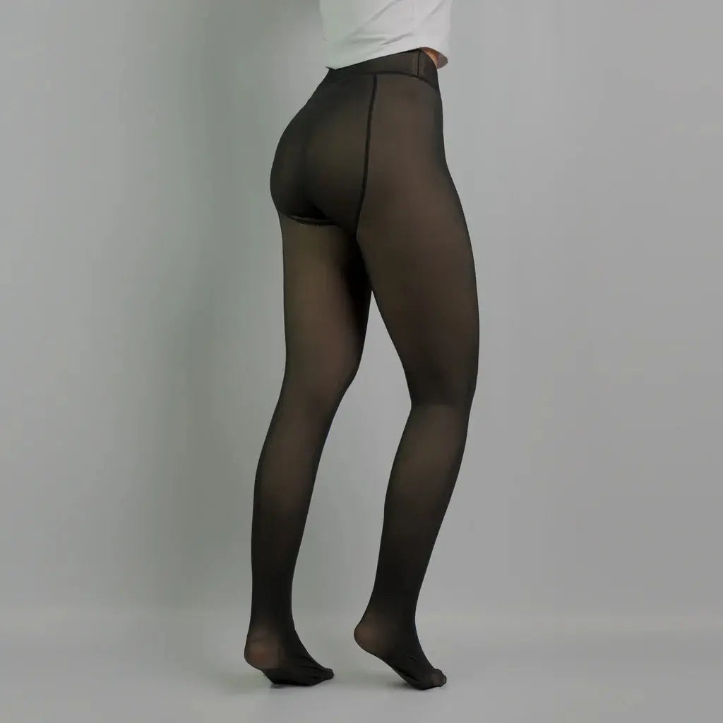 Fernache Baby Velvet Tights – Elegant Warmth & Flawless Fit shown in a lifestyle setting