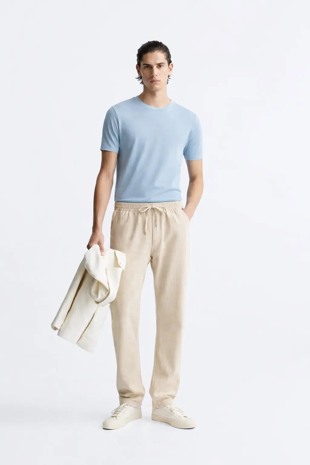 Back view of Linen Pantalon Pants, close up