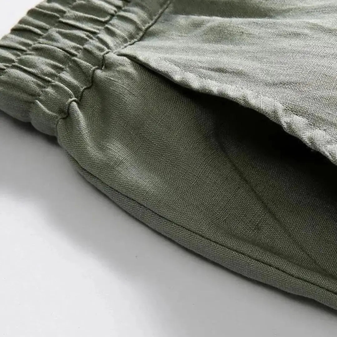 Close-up detail of Linen Pantalon Pants, hardware detail