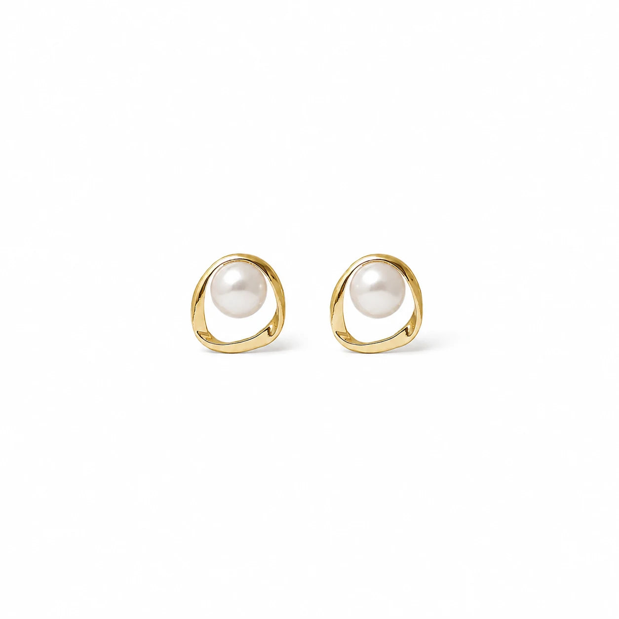 Front view of Golden Pearl Earrings