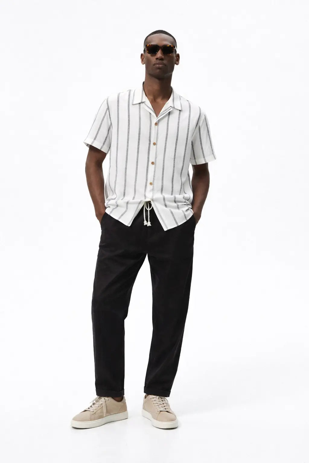 Side view of Havana - Short-Sleeved Set, alternate view