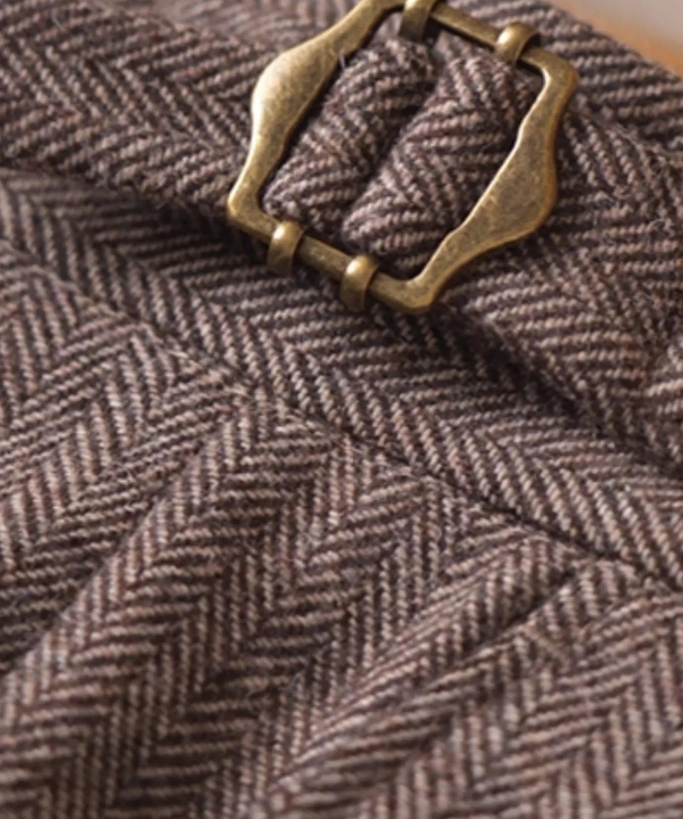 Close-up detail of Italian Trousers Old Money Style Worsted Wool