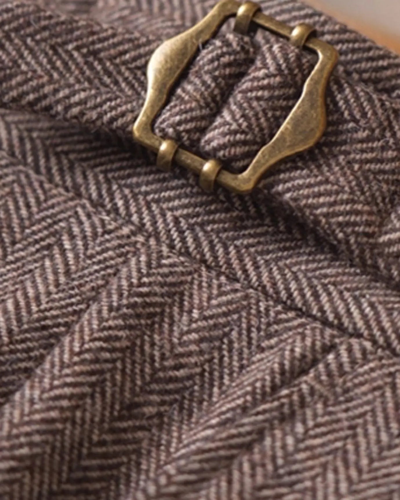 Close-up detail of Italian Trousers Old Money Style Worsted Wool
