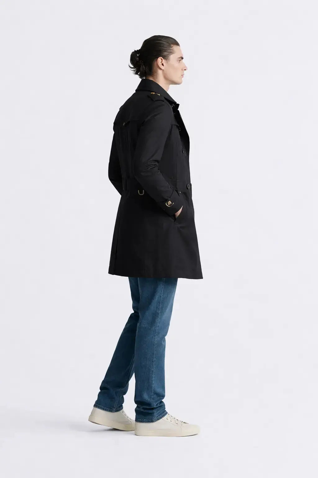 Side view of Le Marquis Coat, opposite side