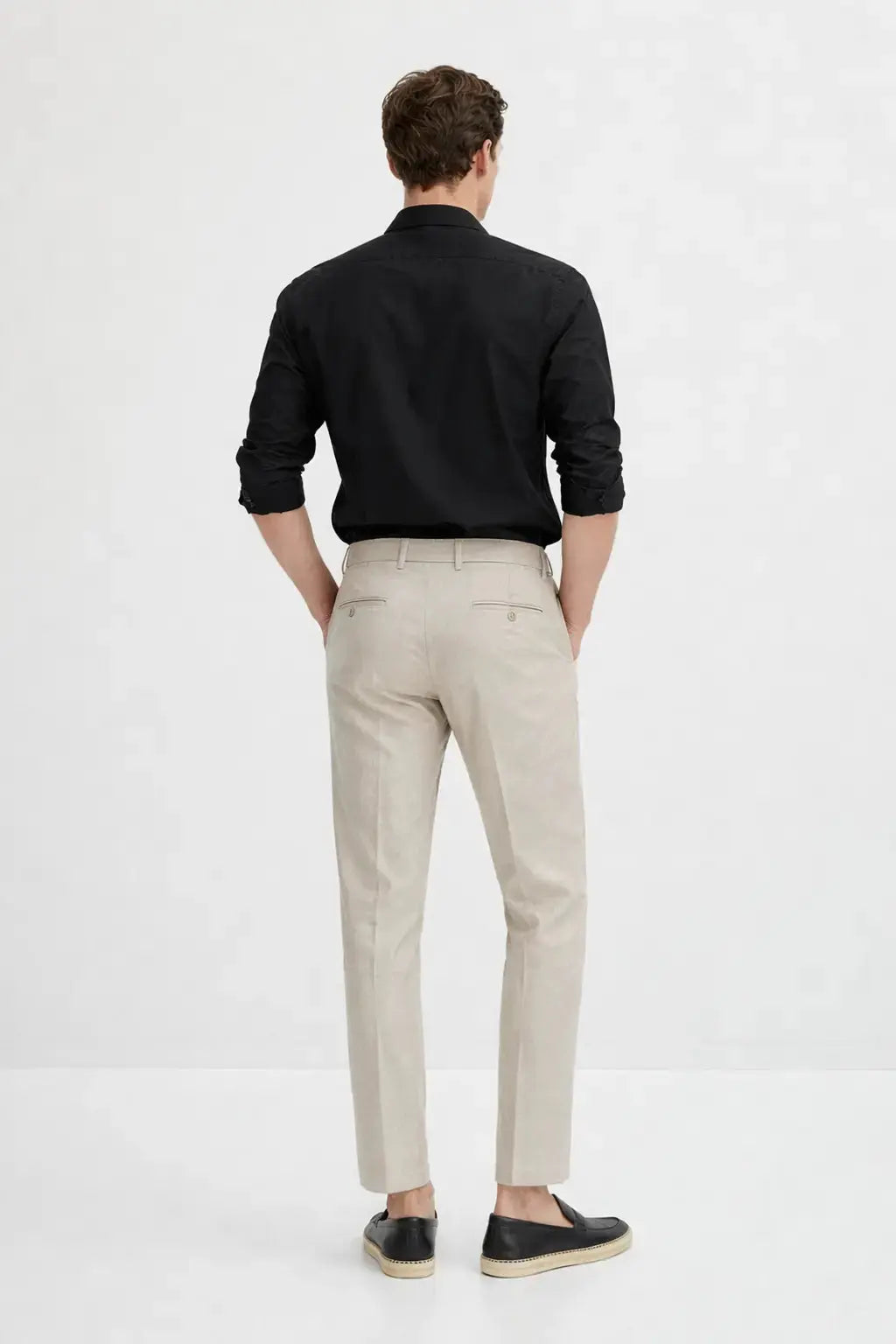 Back view of Lino Pants