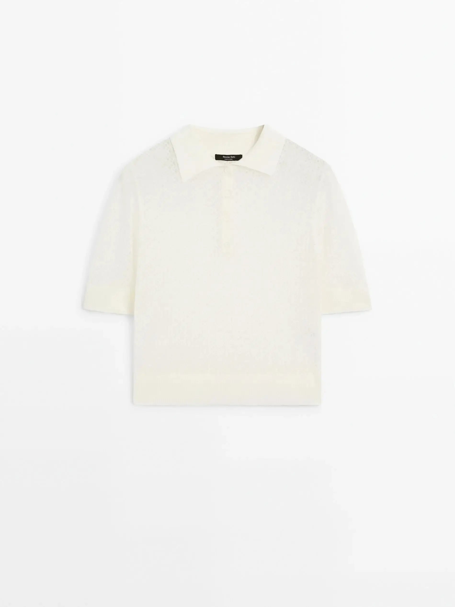 Creme Liora Knit shown in a lifestyle setting