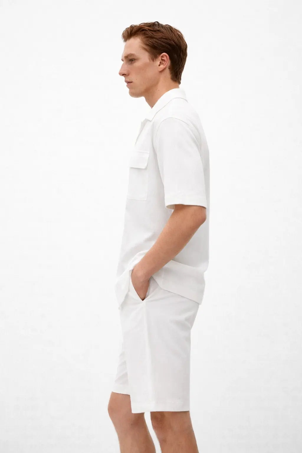 Side view of Lorien Set