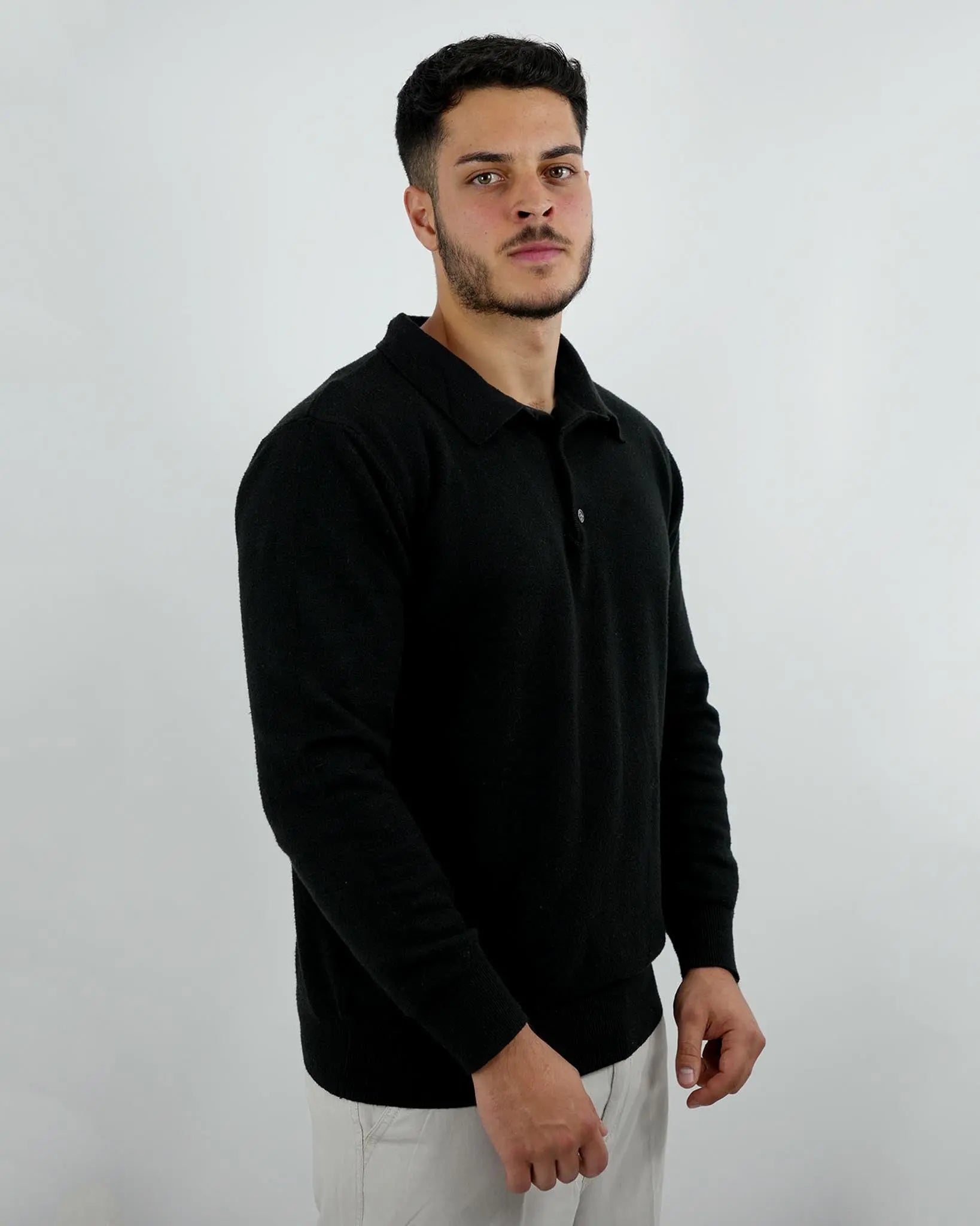 Fernache Old Money Wool Fine Polo shown in a lifestyle setting