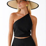 Luce di Capri Hat shown in a lifestyle setting, full length view