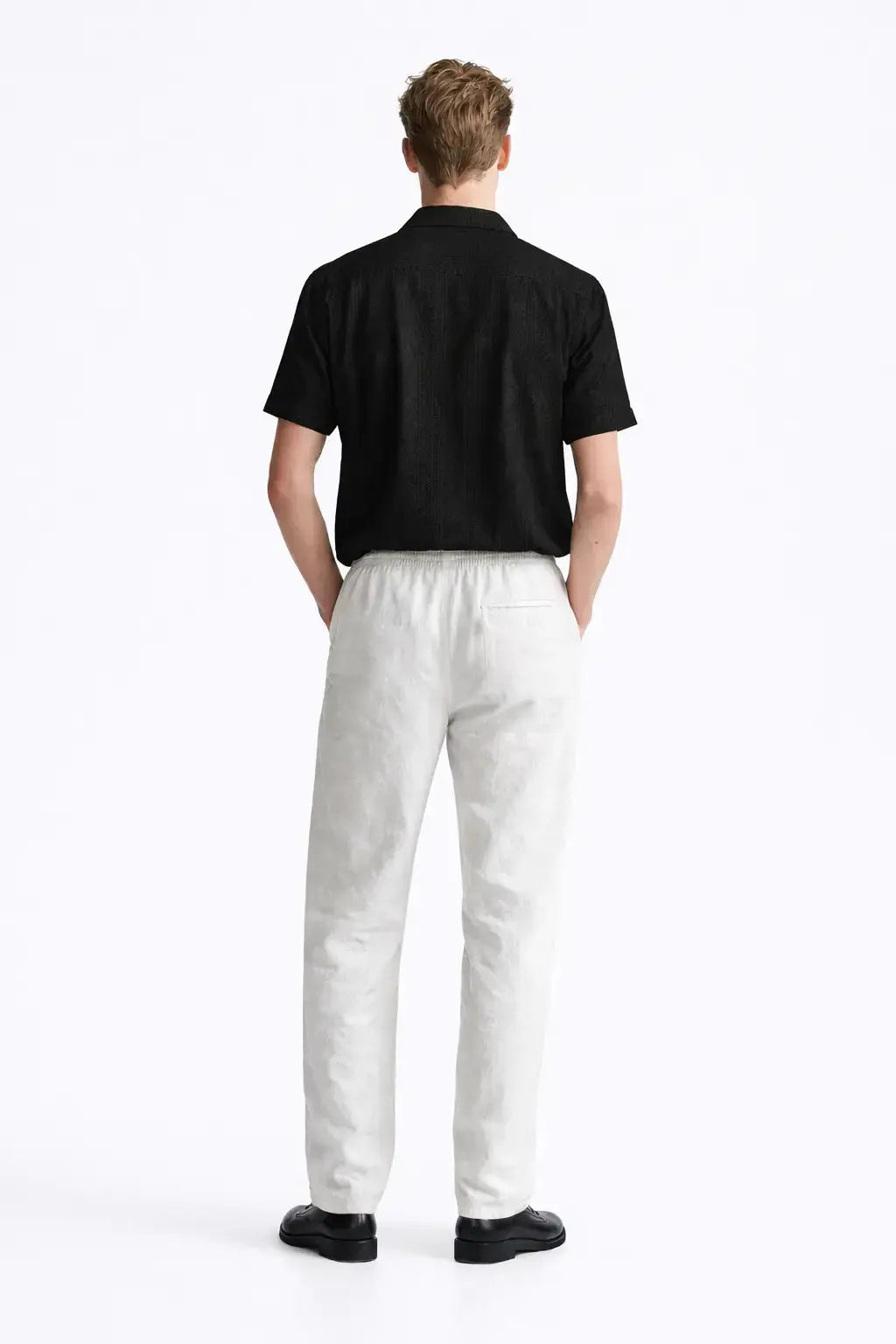 Back view of Malé - Short-Sleeved Set, alternate angle