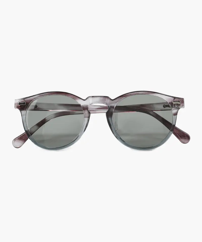 Front view of Transparant Old Money Sunglasses