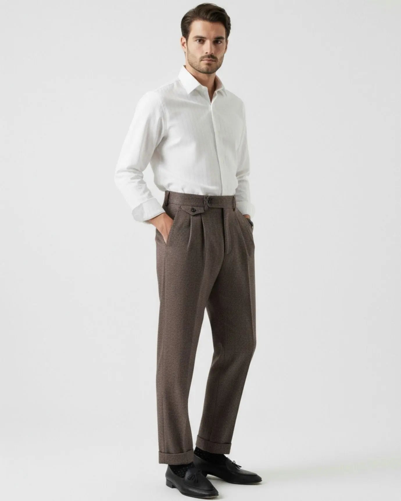 Old Money Trousers Neapolitan Wool shown in a lifestyle setting, alternate view
