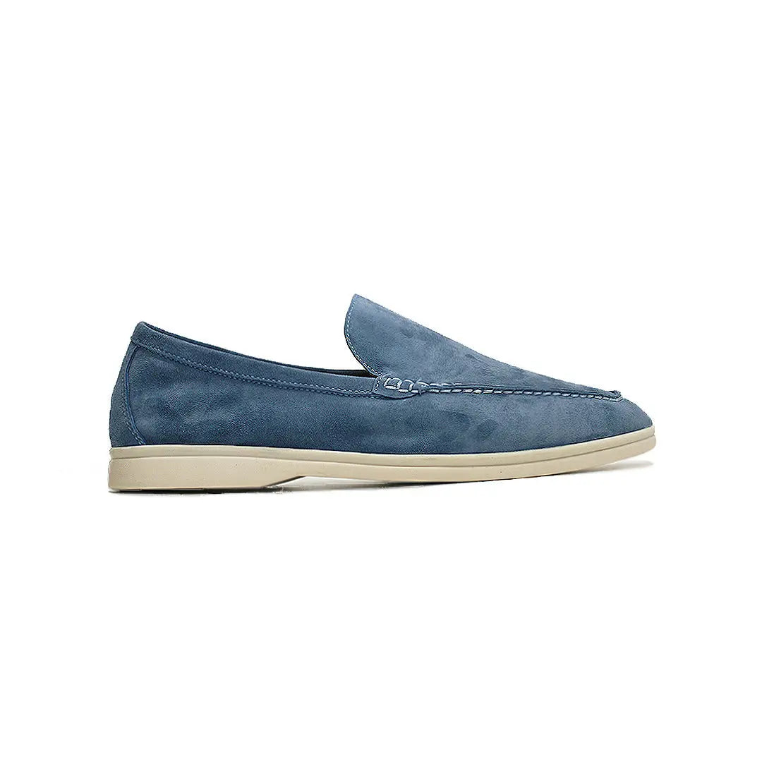 Side view of Blue Old Money Yacht Suède Loafers