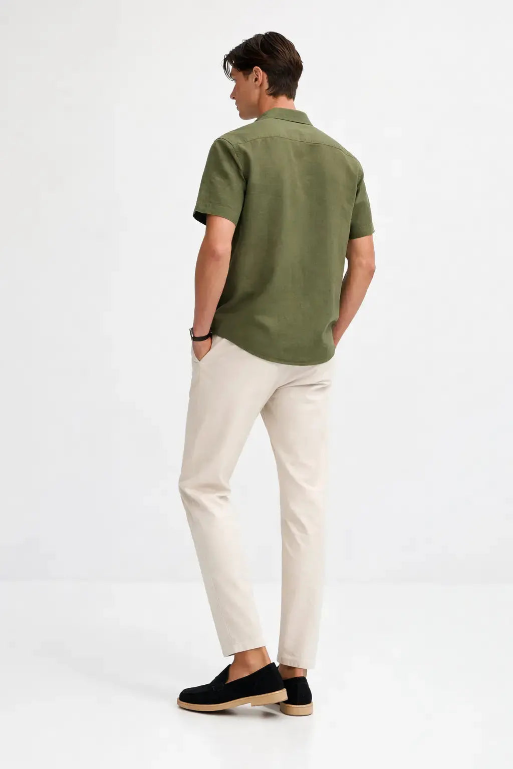 Back view of Savannah Day Outfit