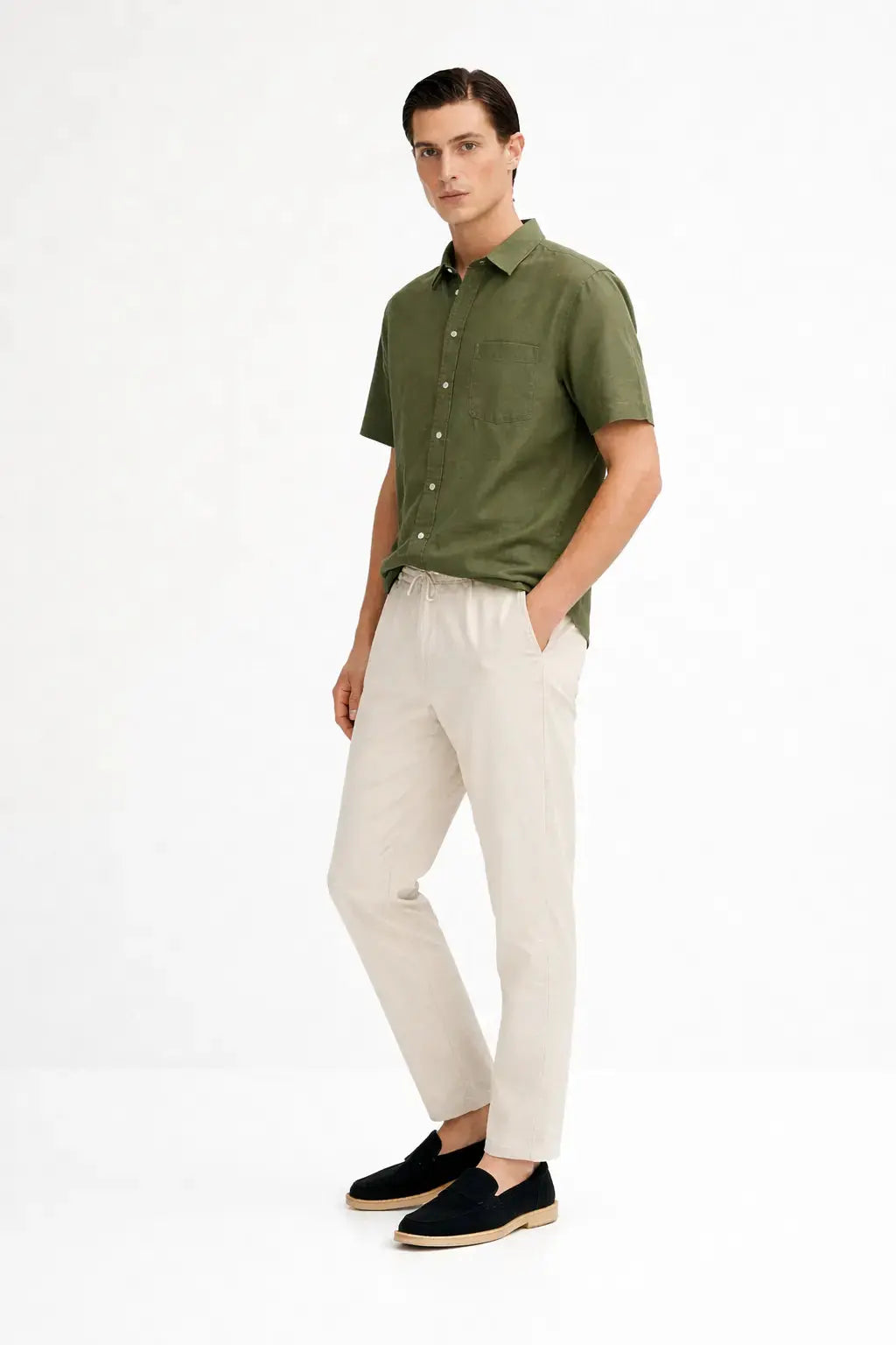 Side view of Savannah Day Outfit