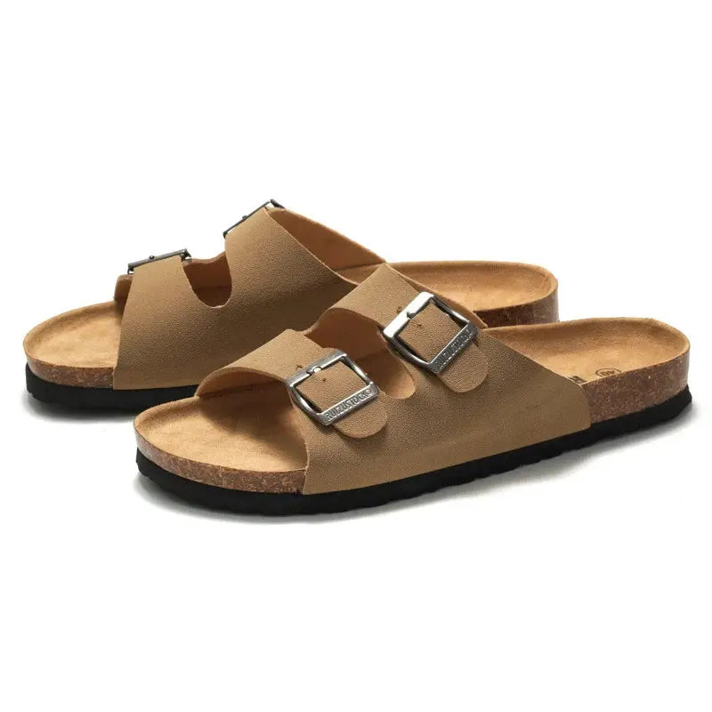 Three-quarter view of Steinholm Sandals