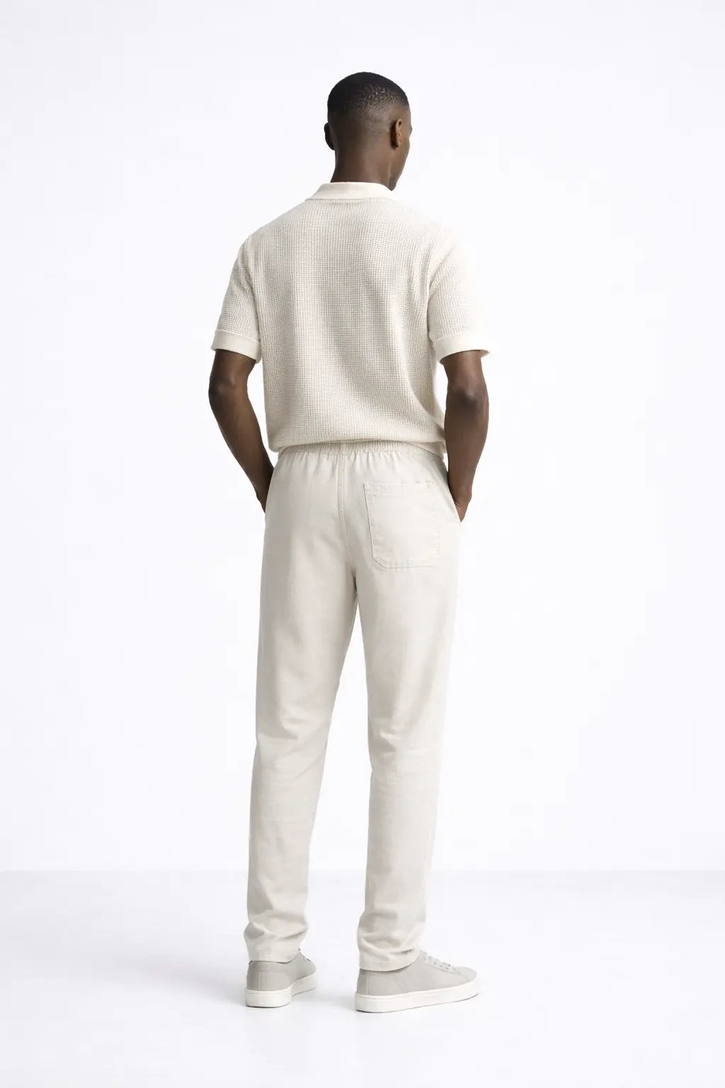 Front view of Suva - Short-Sleeved Set, close up