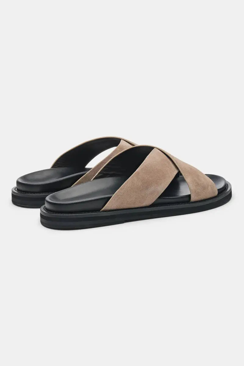 Three-quarter view of THE Monaco STEFANO SANDALS, close up