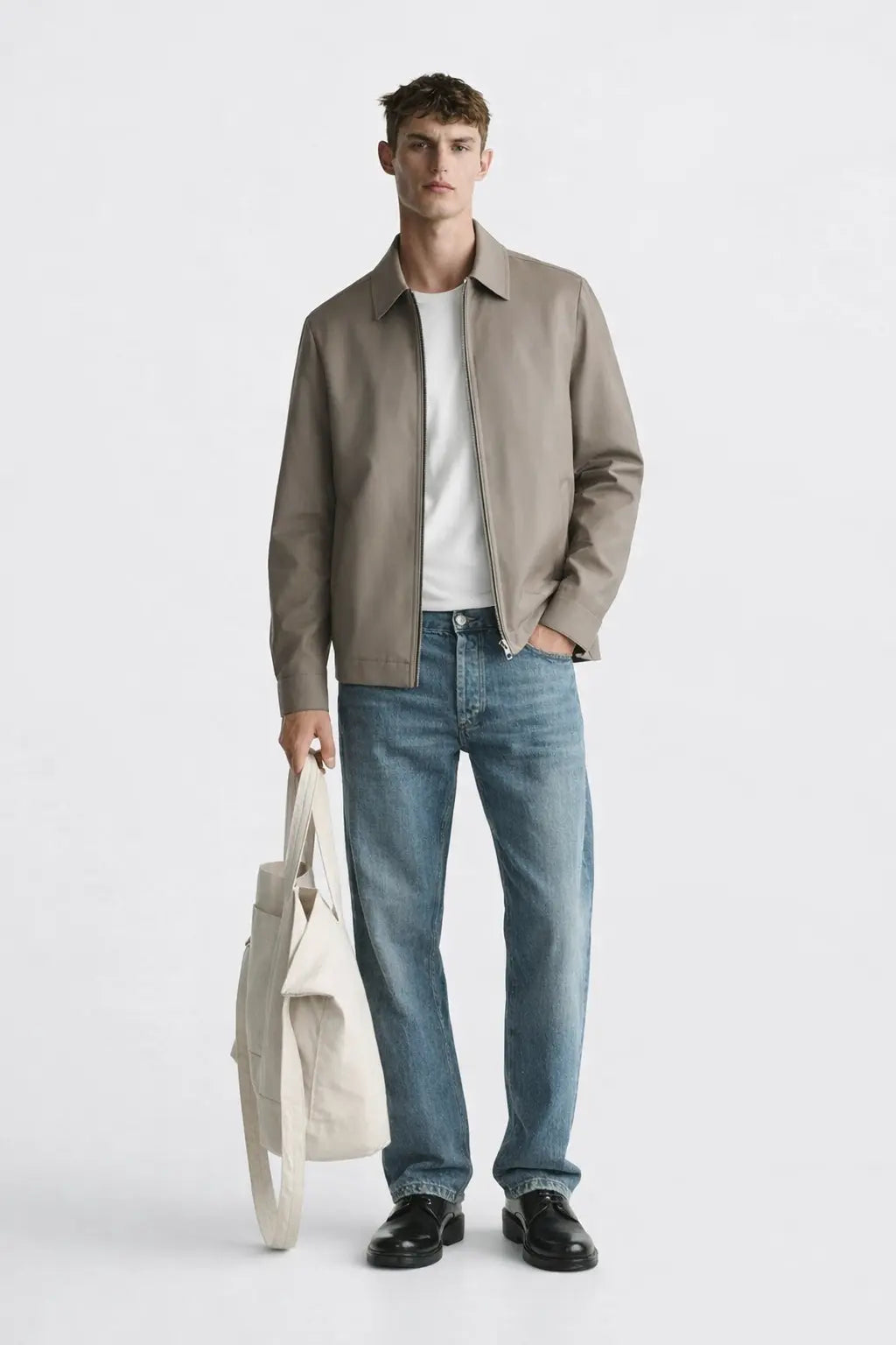 Virello Jacket shown in a lifestyle setting